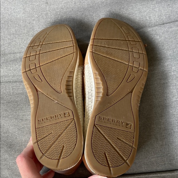 Sperry Women's Beige and Brown Loafers - Picture 6 of 6